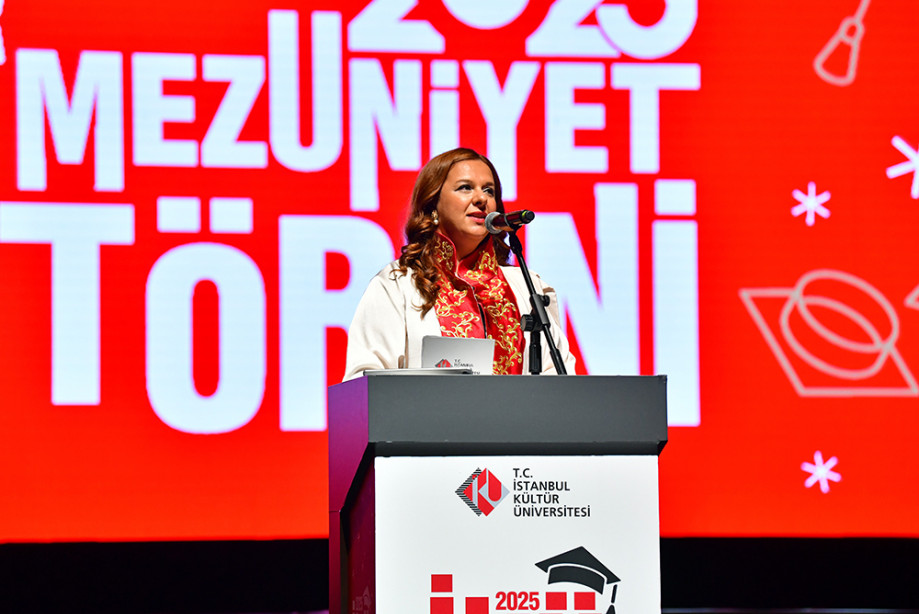 İKÜ 2024-2025 Mezuniyet Töreni 