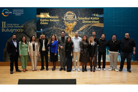 SEGM'den İKÜ PUMA'ya Büyük Ödül: Sürdürülebilir Eğitim Gelişim Başarısı Zirvede!